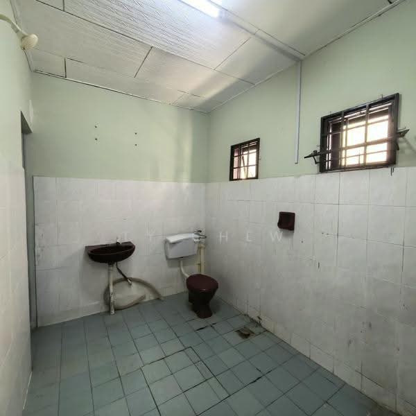 Rumah Teres 2-Tingkat untuk Disewa di Taman Bayu Perdana (Klang) - TY Chew - PropertyGuru.com.my