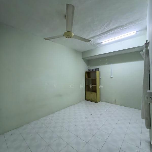 Rumah Teres 2-Tingkat untuk Disewa di Taman Bayu Perdana (Klang) - TY Chew - PropertyGuru.com.my