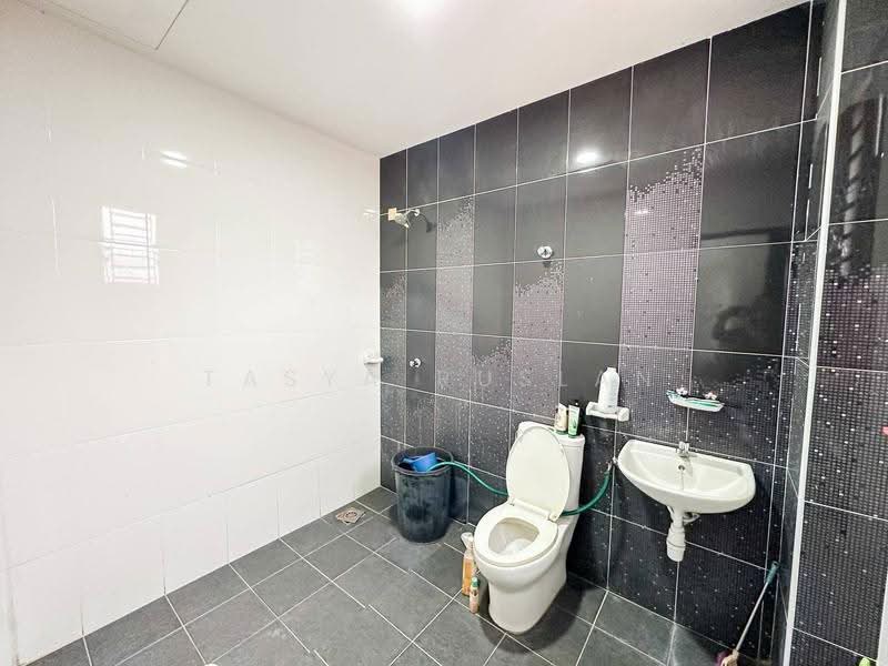 2-storey Terraced House for Sale in Pajam (Pajam) - Tasya Ruslan - PropertyGuru.com.my