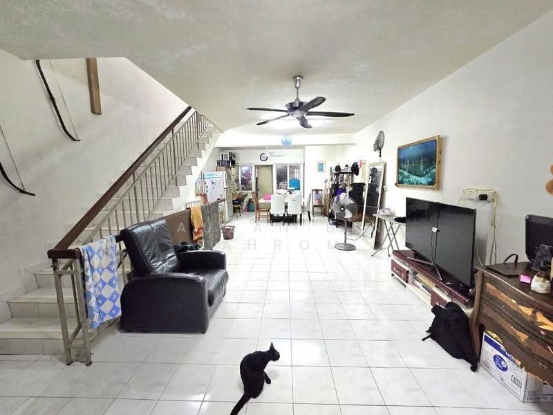 3-storey Terraced House for Sale in Selayang (Selangor) - Fauzan bin Sahrom - Living Room - PropertyGuru.com.my