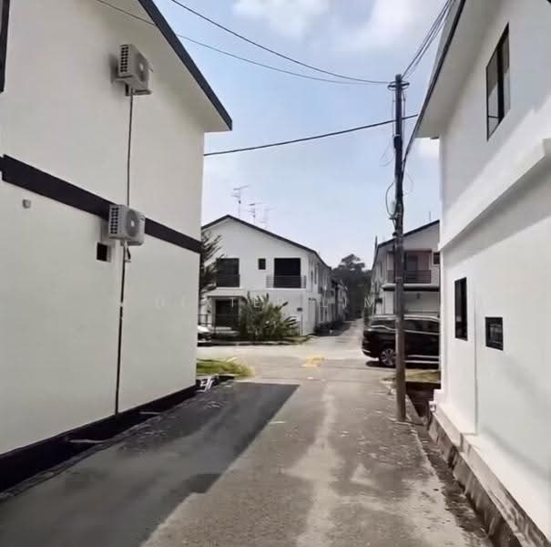 Rumah Teres 2-Tingkat untuk Dijual di Taman Mount Austin (Tebrau) - Dexter Lim - Exterior - PropertyGuru.com.my