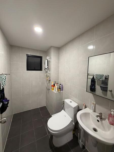 Kediaman Servis untuk Disewa di Duduk Se.Ruang @ Eco Sanctuary - Leonard Liang - Bathroom - PropertyGuru.com.my