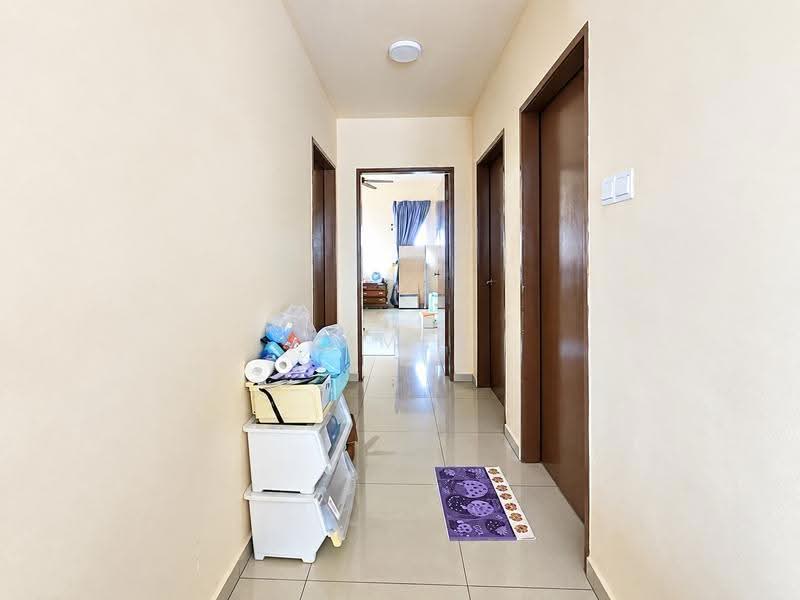 Condominium for Sale at Fairway Suites - James Bong - Corridor - PropertyGuru.com.my