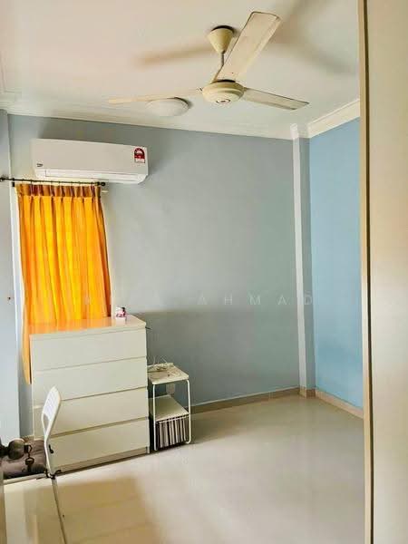 Condominium for Sale at Mutiara Condominium - Riza Ahmad - Bedroom - PropertyGuru.com.my