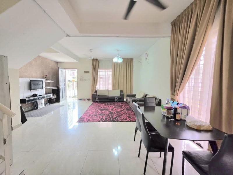 2-storey Terraced House for Sale in Sungai Buloh (Selangor) - Tasya Ruslan - PropertyGuru.com.my
