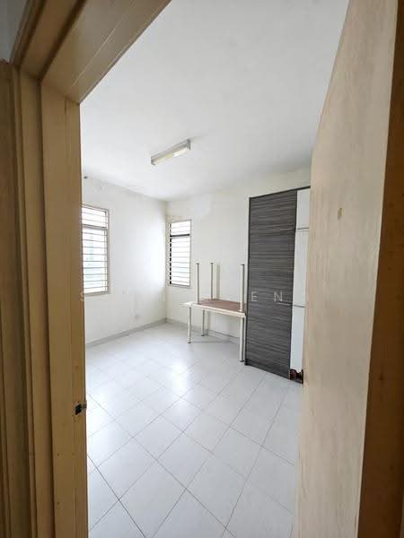 Pangsapuri untuk Dijual di Anggerik Residensi - Soon Sheng Law - Interior - PropertyGuru.com.my