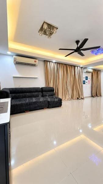 Rumah Teres 2-Tingkat untuk Dijual di Taman Kantan Permai (Kajang) - Azli Ibrahim - Living Room - PropertyGuru.com.my