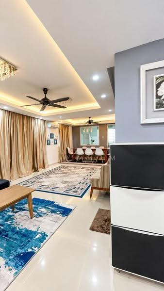 Rumah Teres 2-Tingkat untuk Dijual di Taman Kantan Permai (Kajang) - Azli Ibrahim - Living Room - PropertyGuru.com.my