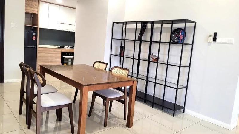 Kondominium untuk Disewa di The WaterEdge (Pinggiran Air) - Lynn SL - Dining Room - PropertyGuru.com.my