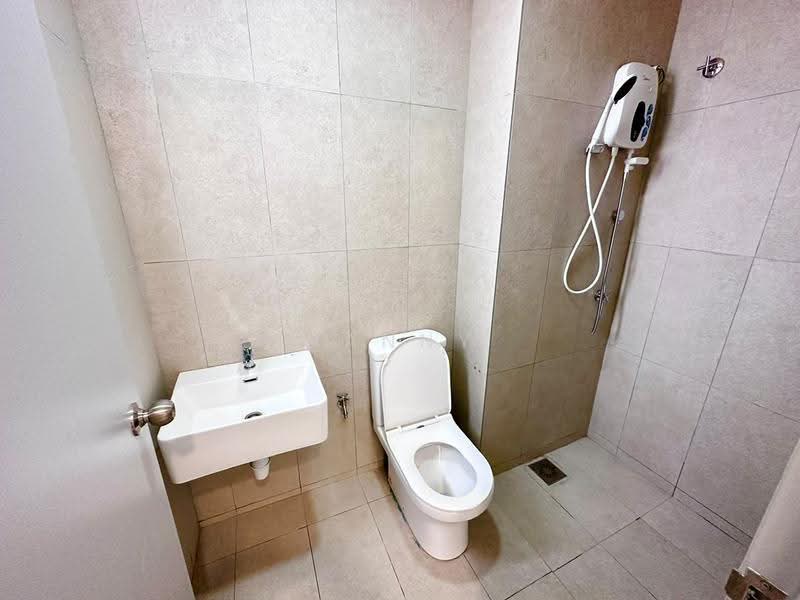 Kondominium untuk Disewa di Kenwingston Platz - Danny Chuah - Bathroom - PropertyGuru.com.my
