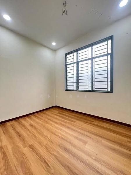 Rumah Flat untuk Dijual di Taman Mutiara Rini - Bee Bee - PropertyGuru.com.my