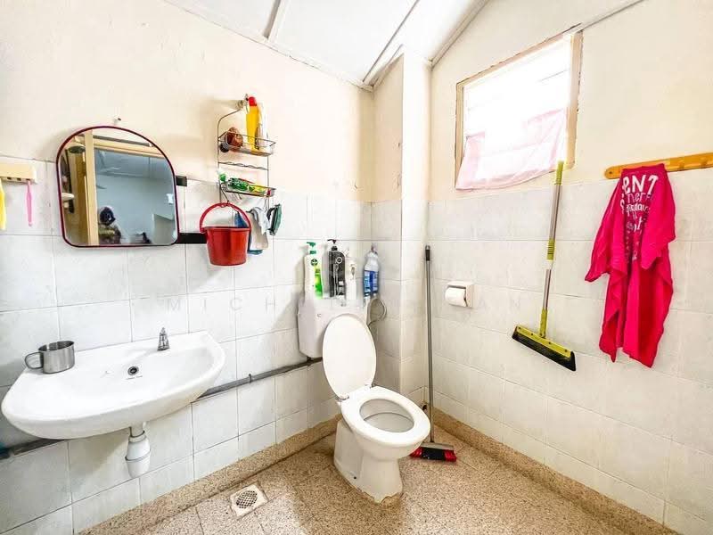 Rumah Teres 2-Tingkat untuk Dijual di Bandar Mahkota Cheras (Cheras) - Michelle Tan - Bathroom - PropertyGuru.com.my