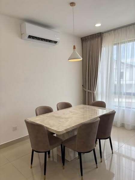 Townhouse for Rent in Bandar Cassia (Batu Kawan) - LAU . - Dining Room - PropertyGuru.com.my