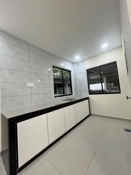 Rumah Flat untuk Dijual di Perumahan Rakyat Lima Kedai - Wil Mong - Kitchen - PropertyGuru.com.my