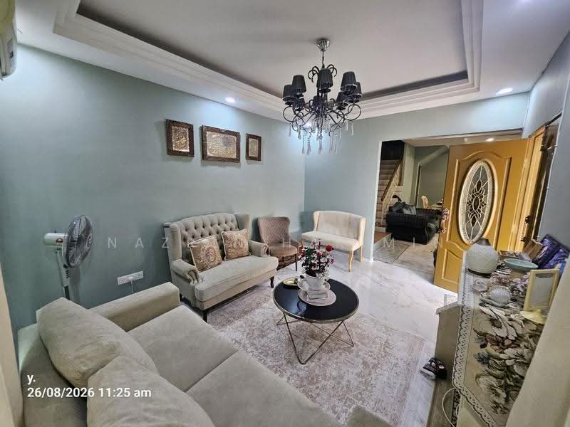 Cluster House for Sale in Bandar Tasik Puteri (Rawang) - Nazrin Hakimin - Living Room - PropertyGuru.com.my