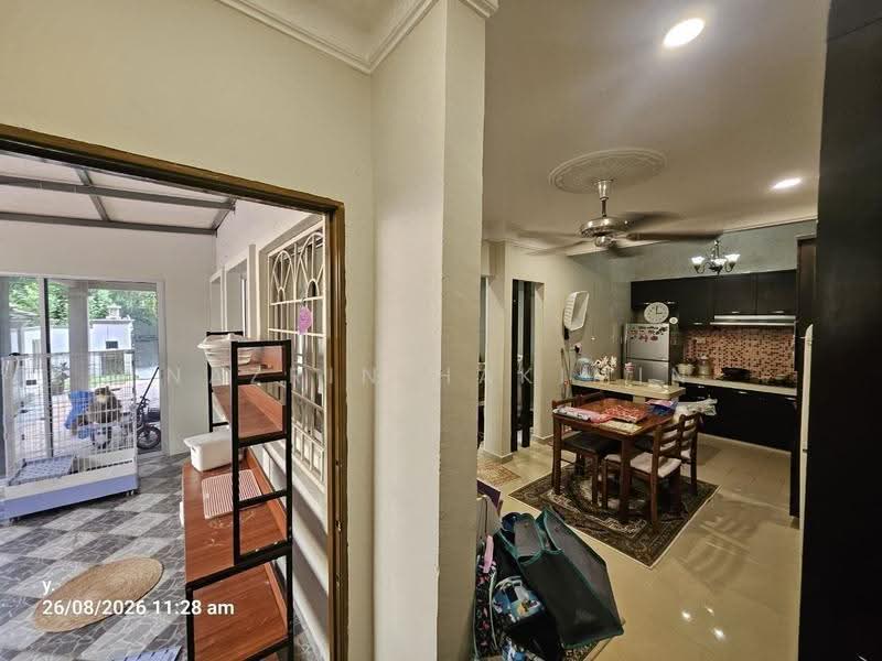 Cluster House for Sale in Bandar Tasik Puteri (Rawang) - Nazrin Hakimin - Kitchen - PropertyGuru.com.my