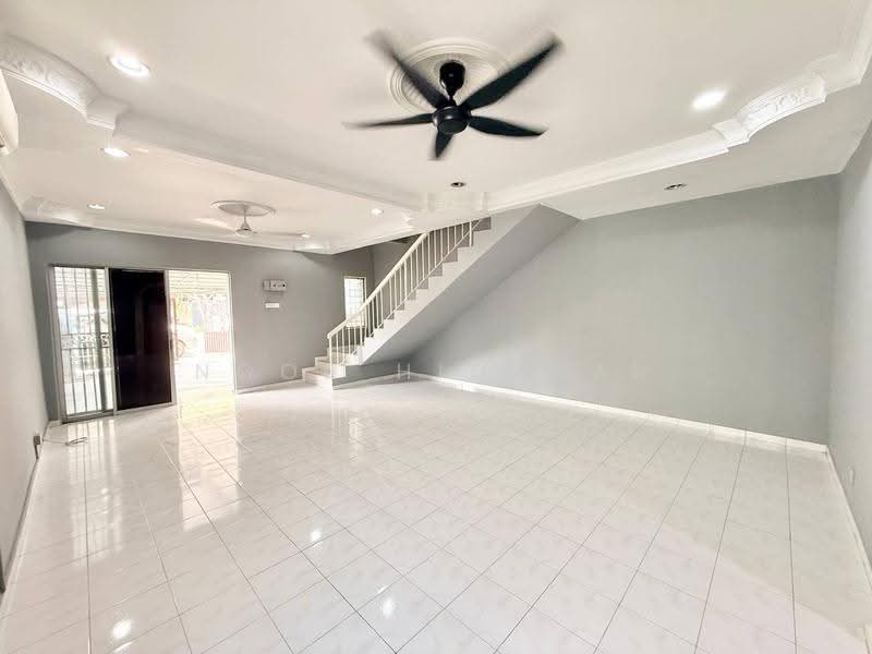 Terraced House for Sale in Taman Semenyih Mewah (Semenyih) - Noor Hidayah Mohamad Noor - Living Room - PropertyGuru.com.my