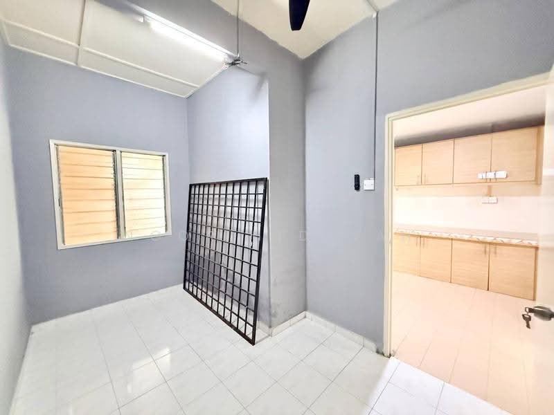 Terraced House for Sale in Taman Semenyih Mewah (Semenyih) - Noor Hidayah Mohamad Noor - Kitchen - PropertyGuru.com.my