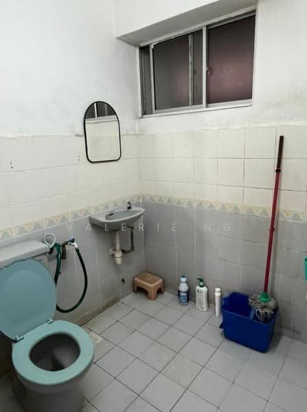 Condominium for Sale at Sri Pelangi Condominiums - Valerie Ng - Bathroom - PropertyGuru.com.my