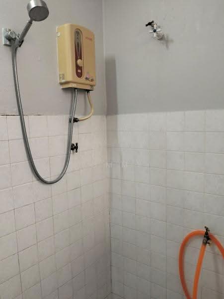 2-storey Terraced House for Sale in Sungai Long (Bandar Sungai Long) - TOMMY CHIENG - Bathroom - PropertyGuru.com.my