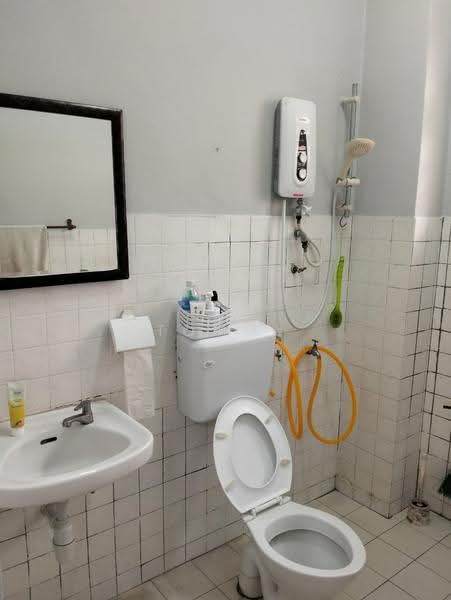 2-storey Terraced House for Sale in Sungai Long (Bandar Sungai Long) - TOMMY CHIENG - Bathroom - PropertyGuru.com.my