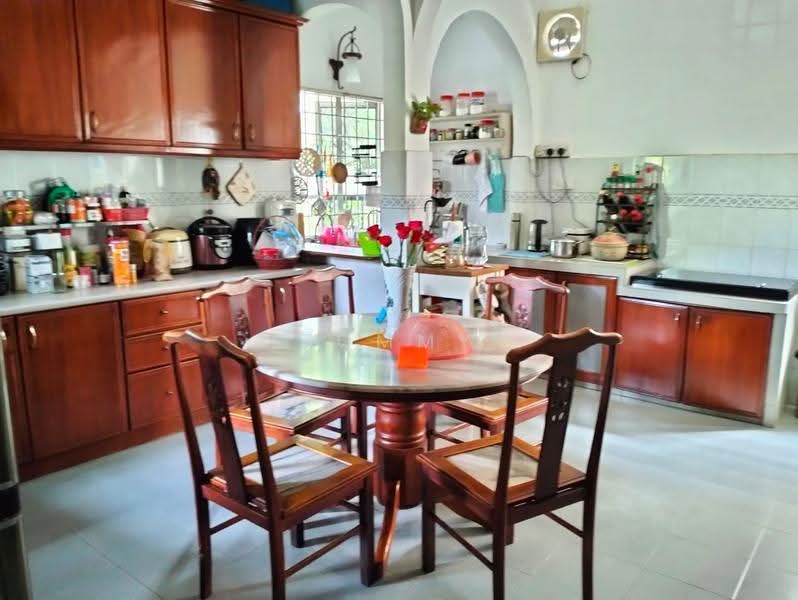 2-storey Terraced House for Sale in Sungai Long (Bandar Sungai Long) - TOMMY CHIENG - Kitchen - PropertyGuru.com.my