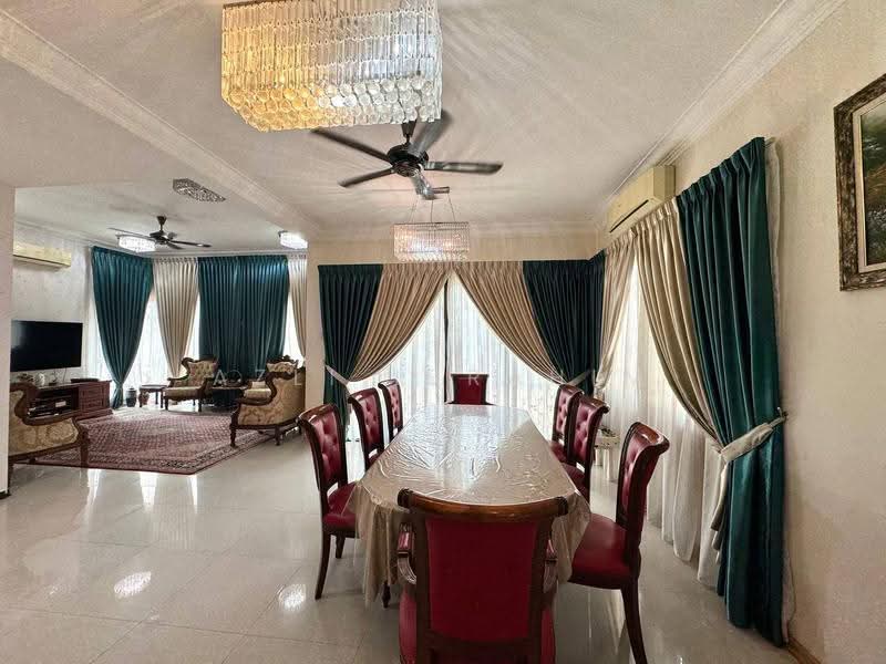 Rumah Berkembar untuk Dijual di Seksyen 6 (Bangi) - Azli Ibrahim - Dining Room - PropertyGuru.com.my