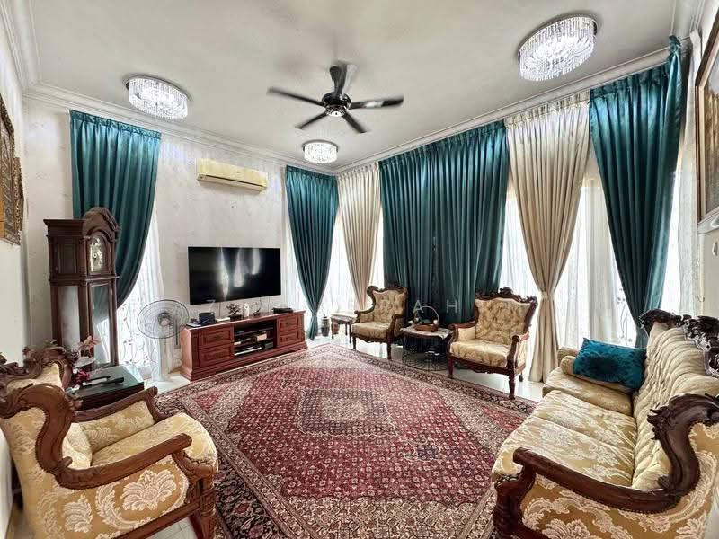 Rumah Berkembar untuk Dijual di Seksyen 6 (Bangi) - Azli Ibrahim - Living Room - PropertyGuru.com.my
