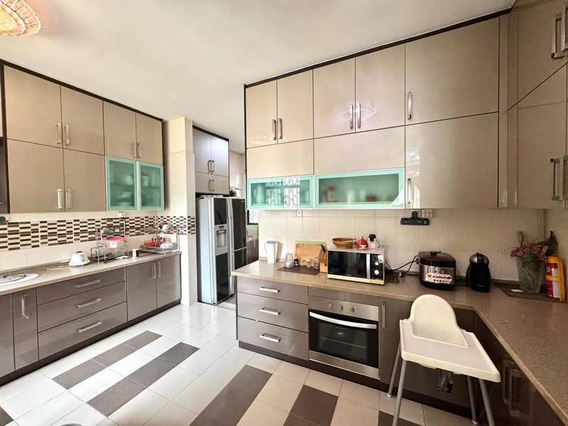 Rumah Berkembar untuk Dijual di Seksyen 6 (Bangi) - Azli Ibrahim - Kitchen - PropertyGuru.com.my