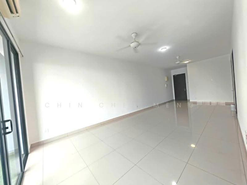 Service Residence for Sale at Symphony Tower (Menara Simfoni) - Chin Chee Meng - Living Room - PropertyGuru.com.my