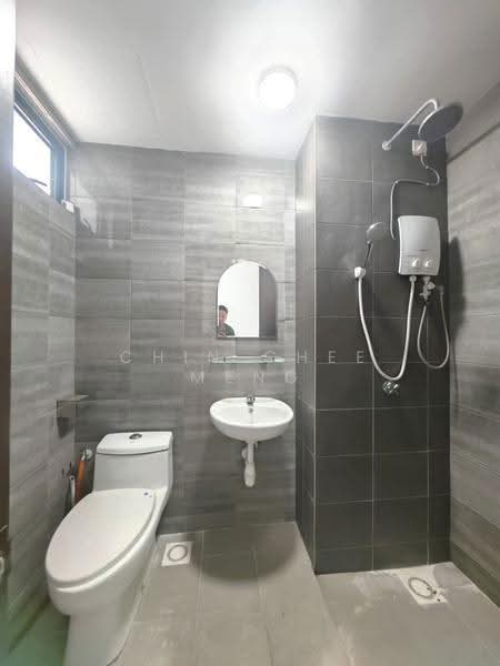 Service Residence for Sale at Symphony Tower (Menara Simfoni) - Chin Chee Meng - Bathroom - PropertyGuru.com.my