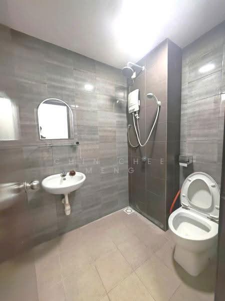 Service Residence for Sale at Symphony Tower (Menara Simfoni) - Chin Chee Meng - Bathroom - PropertyGuru.com.my
