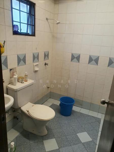 Apartment for Sale at Pangsapuri Salvia - Bernard Wong - Bathroom - PropertyGuru.com.my
