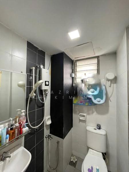 Apartment for Sale at Seri Atria Apartment - Nazrin Hakimin - Bathroom - PropertyGuru.com.my