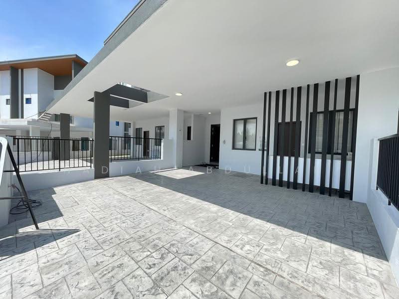 Rumah Teres untuk Dijual di Hulu Langat (Selangor) - Nadiah Abdullah - Exterior - PropertyGuru.com.my