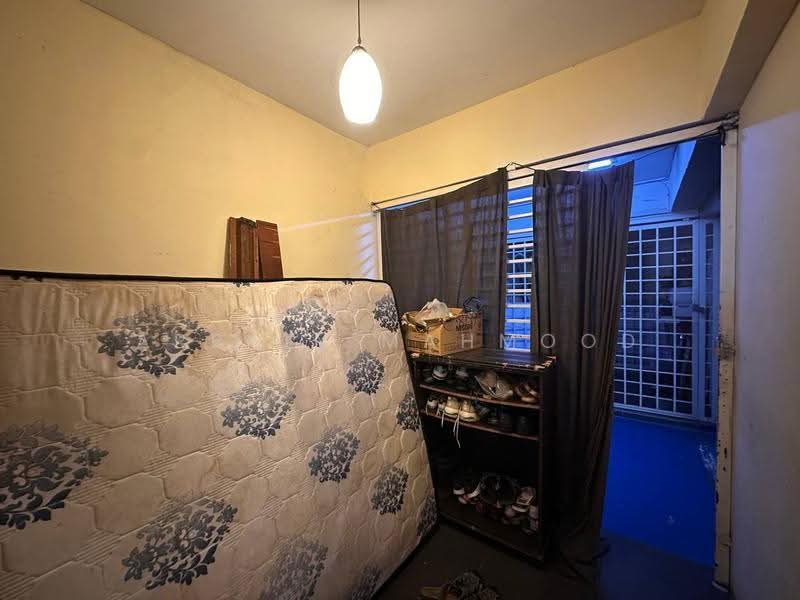 Apartment for Sale at Lakeview Apartments - Arbain Mahmood - Bedroom - PropertyGuru.com.my
