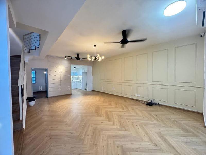 Terraced House for Sale in Rawang (Selangor) - Nazrin Hakimin - Living Room - PropertyGuru.com.my