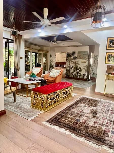 2-storey Terraced House for Sale in Seksyen 13 (Shah Alam) - Fyza Ghazali - Living Room - PropertyGuru.com.my