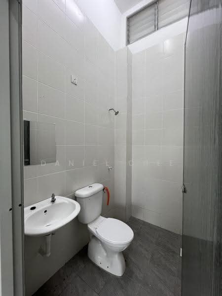 Rumah Teres 1-Tingkat untuk Disewa di Lahat (Perak) - Daniel Chee - Bathroom - PropertyGuru.com.my