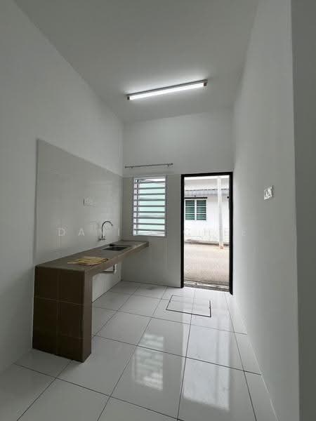 Rumah Teres 1-Tingkat untuk Disewa di Lahat (Perak) - Daniel Chee - Kitchen - PropertyGuru.com.my
