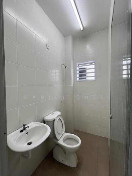 Rumah Teres 1-Tingkat untuk Disewa di Lahat (Perak) - Daniel Chee - Bathroom - PropertyGuru.com.my