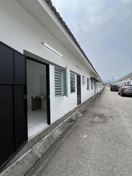 Rumah Teres 1-Tingkat untuk Disewa di Lahat (Perak) - Daniel Chee - Exterior - PropertyGuru.com.my