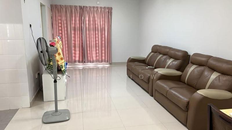 Rumah Bandar untuk Dijual di Bandar Country Homes (Rawang) - Tony Siow - Living Room - PropertyGuru.com.my