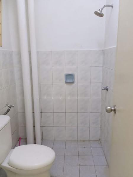 Kondominium untuk Disewa di Menara KLH - Selvam . - Bathroom - PropertyGuru.com.my