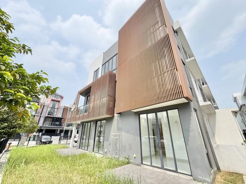 3-storey Terraced House for Sale in Taman Puchong Legenda (Puchong) - Fazri . - Exterior - PropertyGuru.com.my