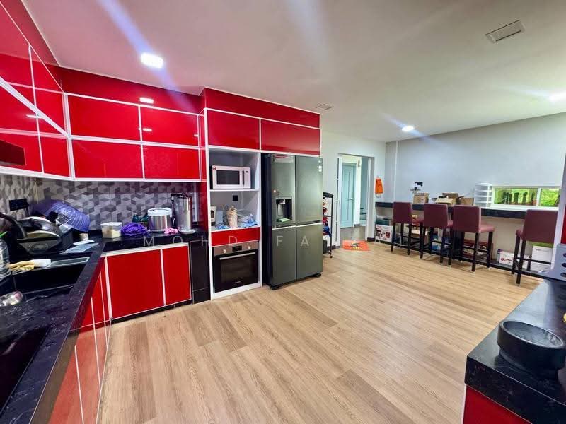 Semi-Detached House for Sale in Ulu Kelang (Selangor) - Mohd Faizal - Kitchen - PropertyGuru.com.my