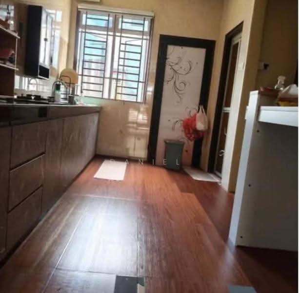 Rumah Teres 2-Tingkat untuk Dijual di Taman Scientex Senai (Senai) - Daniel Yong - Kitchen - PropertyGuru.com.my
