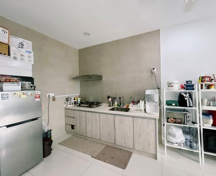 Kediaman Servis untuk Dijual di Rica Residence - Michelle Tan - Kitchen - PropertyGuru.com.my
