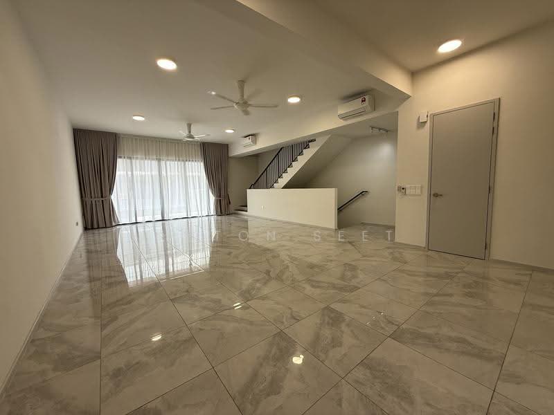 Rumah Teres untuk Disewa di Taman Bukit Serdang (Seri Kembangan) - Kelton Seet - PropertyGuru.com.my