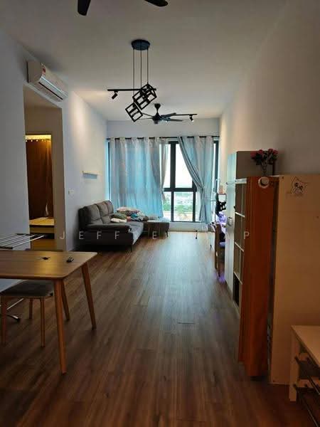 Kediaman Servis untuk Dijual di The Cruise Residence - Jeffrey Yap - Living Room - PropertyGuru.com.my